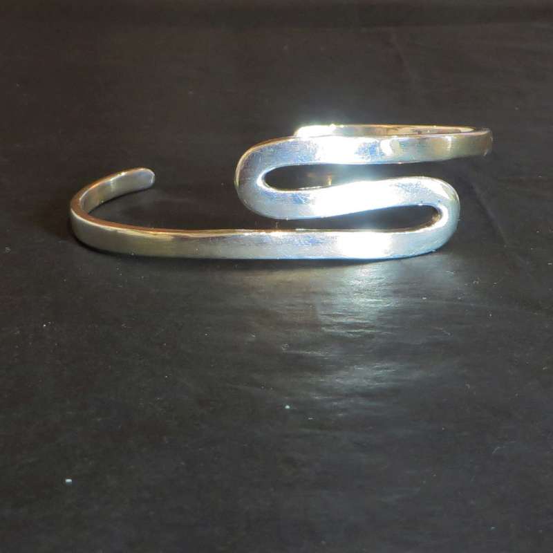 "S" Bangle
